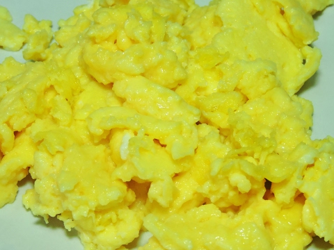 Como se hacen los huevos revueltos