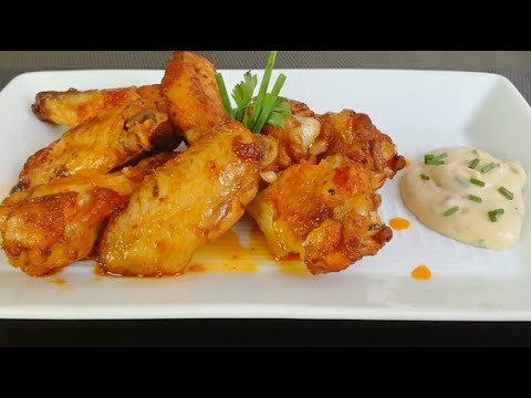 Adobar alitas de pollo con pimentón