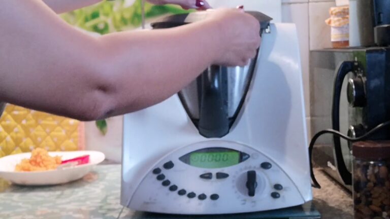 Bizcocho de calabaza y nueces thermomix