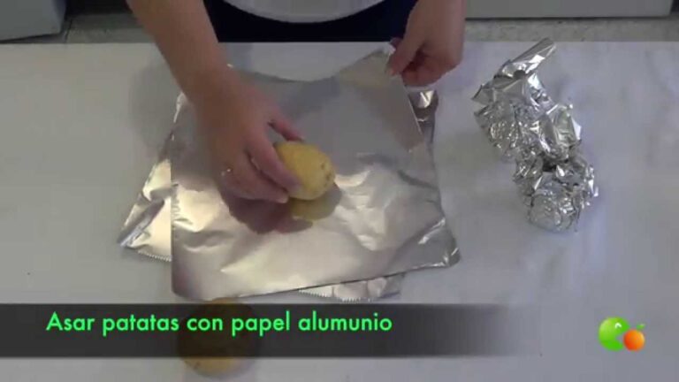 Patatas al horno con papel albal
