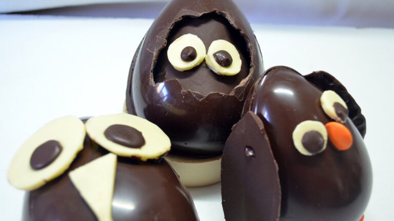 Como hacer un huevo de chocolate