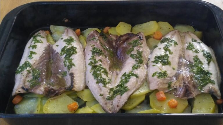Verdel al horno con patatas y cebolla