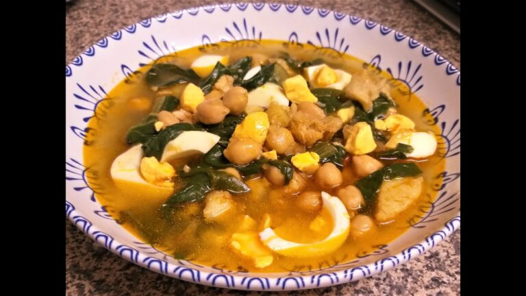 Potaje de garbanzos con acelgas y bacalao