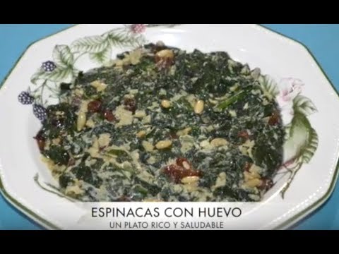 Espinacas rehogadas con ajo y huevo
