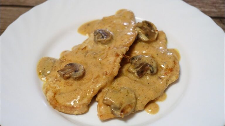 Pechugas de pollo en salsa de cebolla