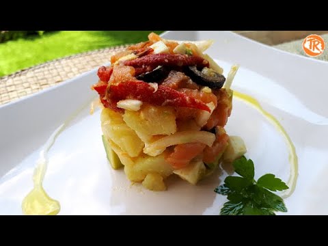 Ensalada de salmón ahumado y huevo duro