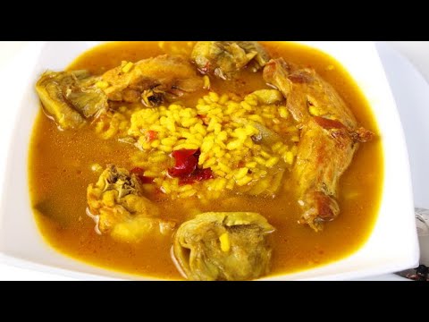 Arroz caldoso con conejo y alcachofas