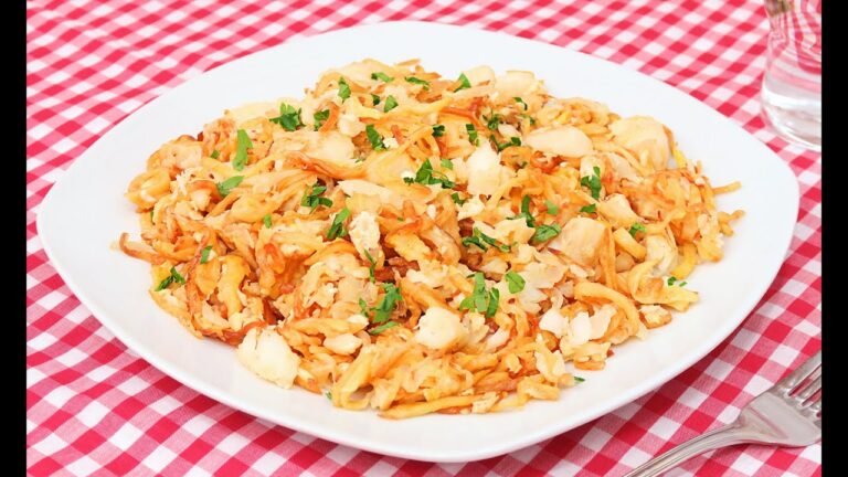 Bacalao desmigado con patatas y huevo