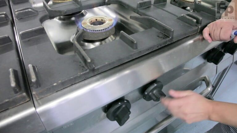 Cocina de gas con plancha y horno