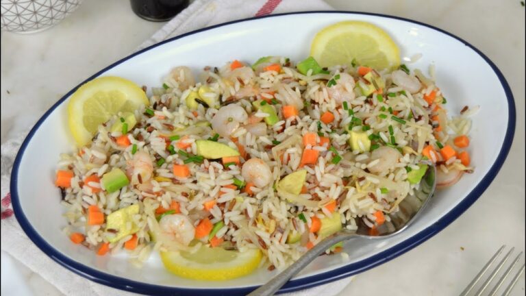 Ensalada de arroz con pollo y aguacate
