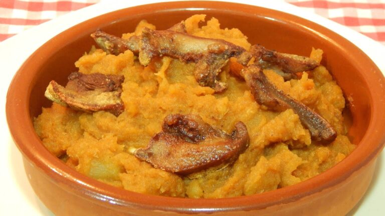 Cómo se hacen las patatas revolconas