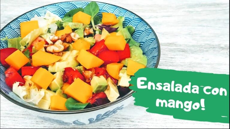 Ensalada de aguacate y mango y queso