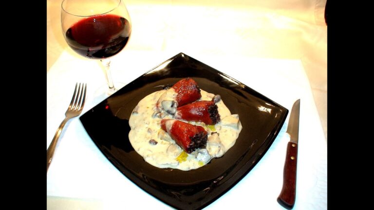 Pimientos de piquillo rellenos de morcilla
