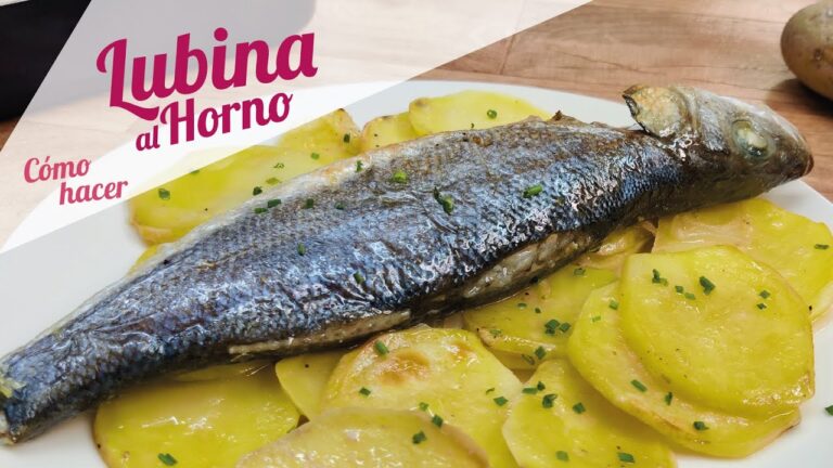 Lubina al horno con patatas panadera