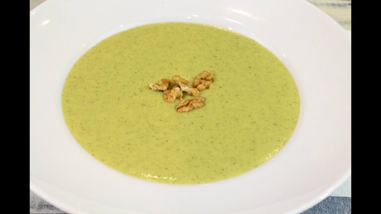 Crema de br&oacute;coli y calabac&iacute;n thermomix