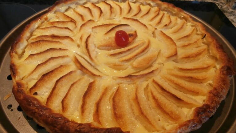 Tarta de manzana reineta con hojaldre