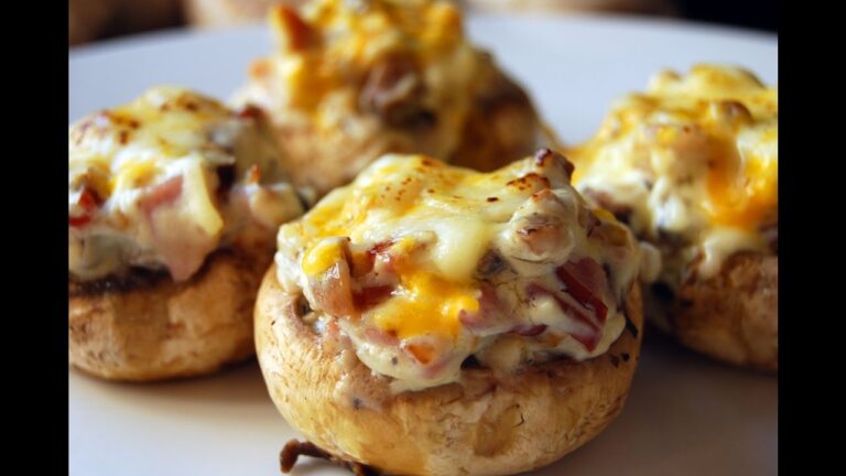 Champiñones rellenos de queso al horno