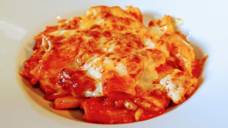 Macarrones con carne picada y chorizo