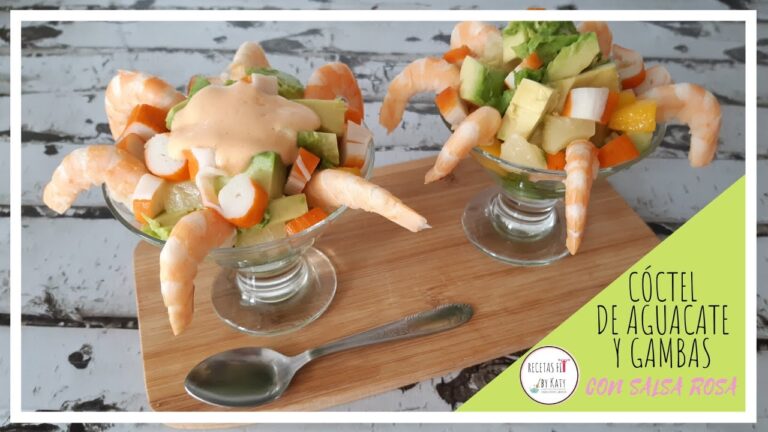 Aguacates con gambas y salsa rosa