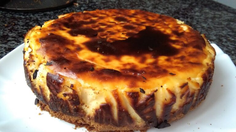 Tarta de queso al horno con base de galleta