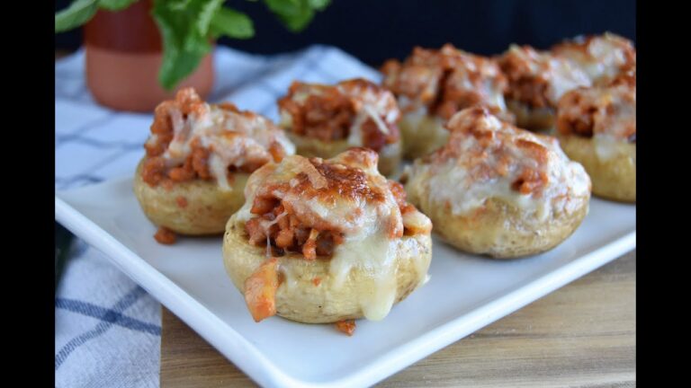 Champiñones rellenos de carne al horno