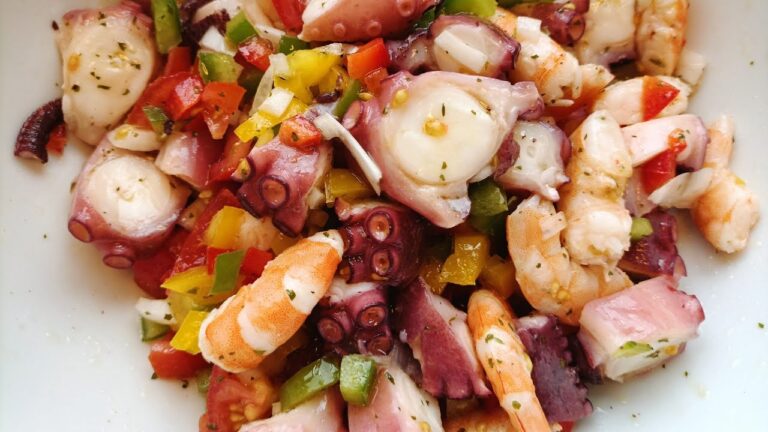 Ensalada templada de pulpo y langostinos