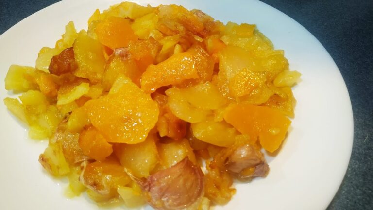 Patatas a lo pobre con calabaza