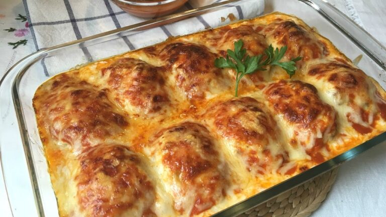 Huevos rellenos de carne con bechamel