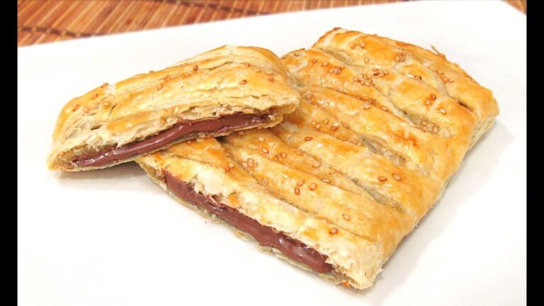 Hojaldre relleno de tableta de chocolate