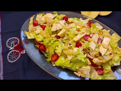 Ensalada con restos de pollo asado