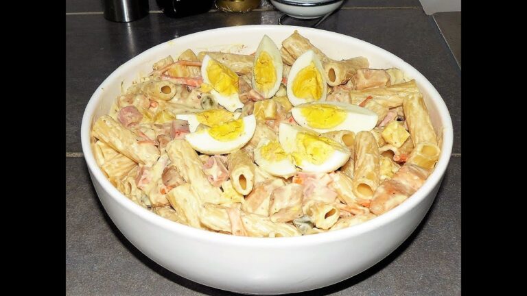 Ensalada de pasta con pollo y piña