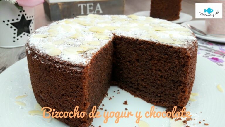 Bizcocho de yogur con chocolate y almendras