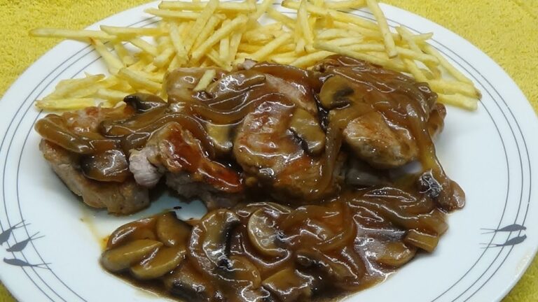 Solomillo en salsa de champiñones y cebolla