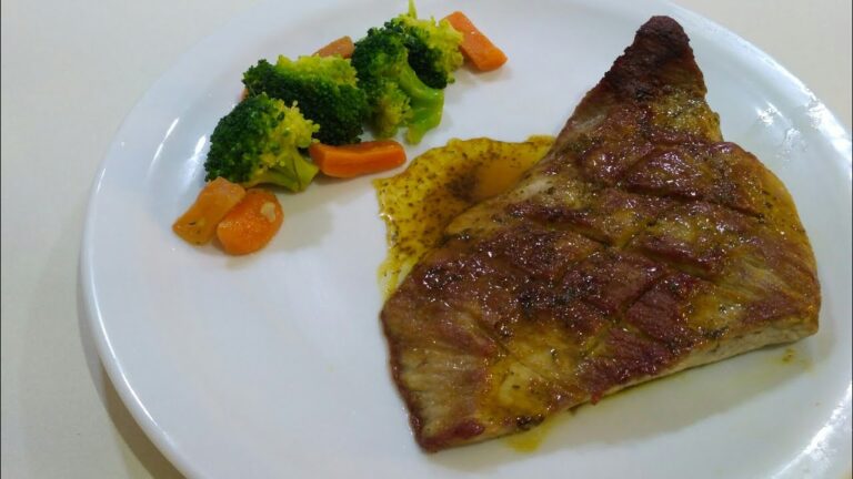 Secreto a la plancha con ajo y perejil