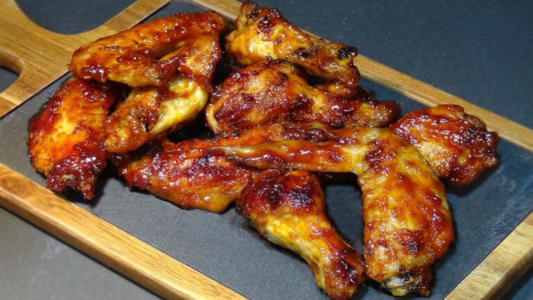 Alitas al horno con salsa barbacoa