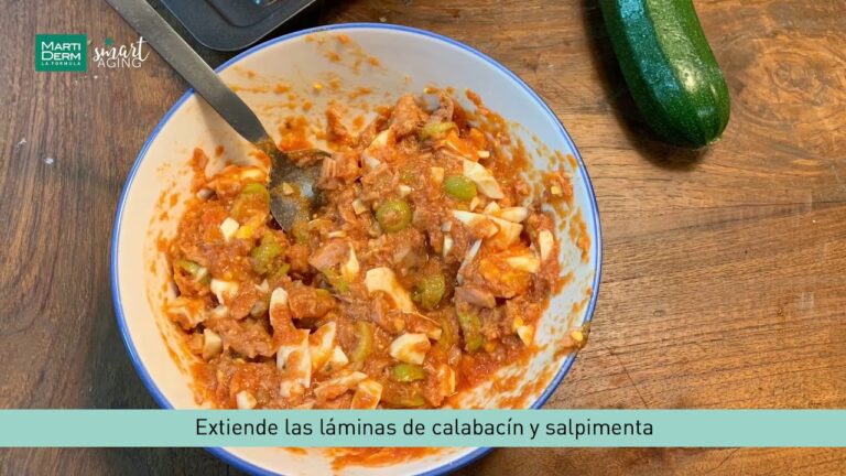Rollitos de calabac&iacute;n rellenos de at&uacute;n