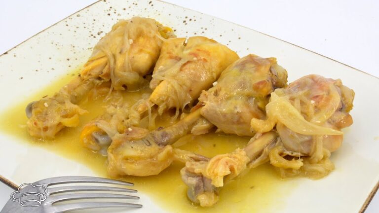 Muslos de pollo en salsa de cebolla