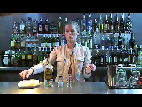 Como se toma un chupito de tequila