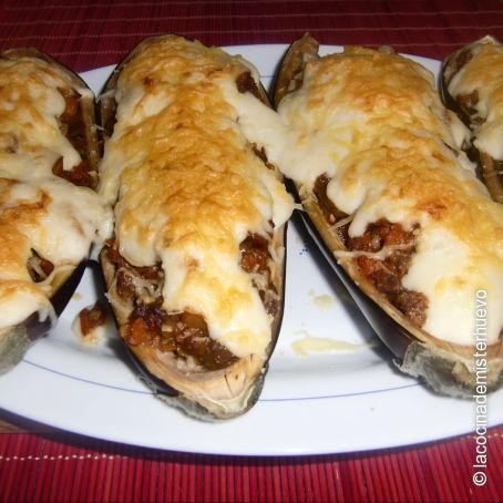 Berenjenas rellenas de verduras con bechamel