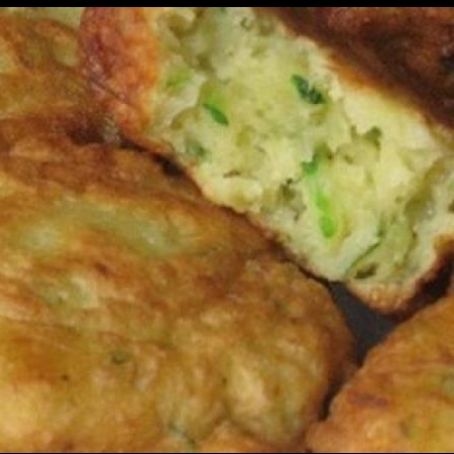 Buñuelos de calabacin con queso parmesano