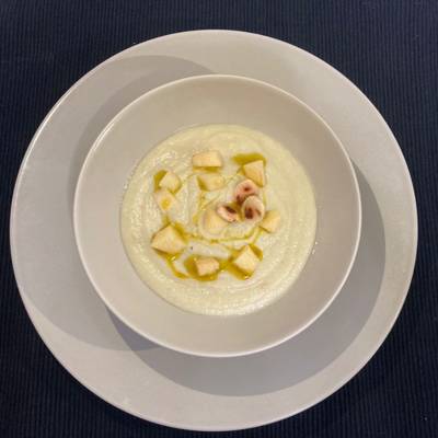 Crema de coliflor y manzana thermomix