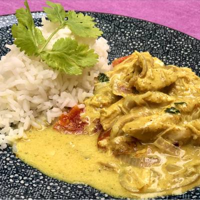 Pollo con leche de coco y jengibre