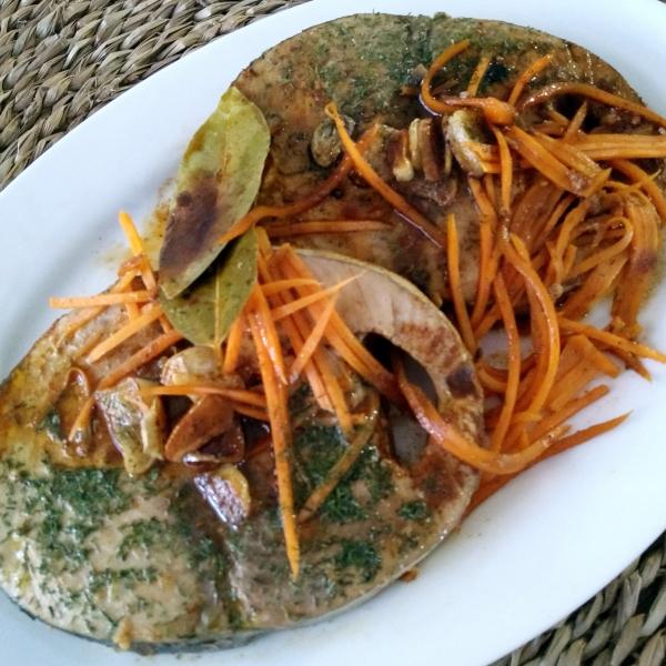 Receta de bonito fresco en escabeche