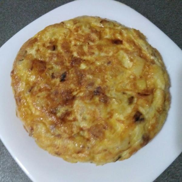 Receta tortilla de patatas con cebolla